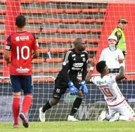 Santa Fe iría por Marmolejo Mosquera del Medellín tras salida de Antony Silva