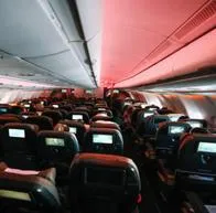 Vuelos en Colombia hacia el exterior aumentó 0.8 % frente al mismo periodo del 2022 representando un incremento de  303.000 pasajeros.