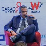 El ministro del Interior, Luis Fernando Velasco, estuvo retador con César Gaviria por la posible independencia frente al Gobierno del Partido Liberal