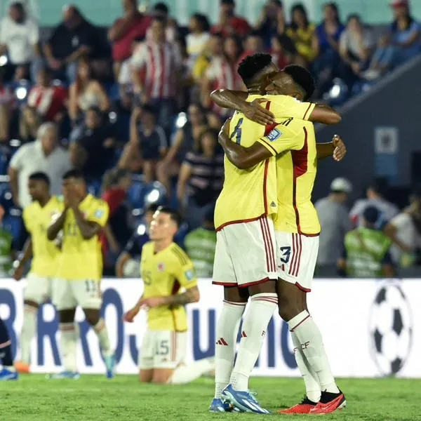 Revelación de Selección Colombia comenzó como delantero y ahora es defensor titular