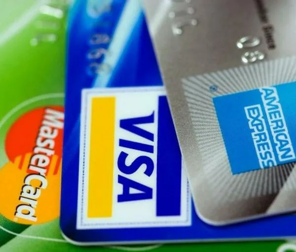 Consejos para evitar que clonen sus tarjetas débito o crédito.