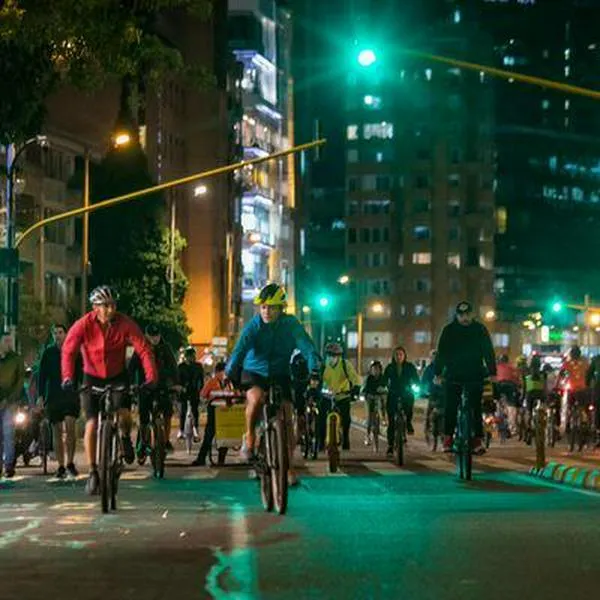 La Alcaldía de Bogotá anunció la fecha y horario en la que se hará la jornada de ciclovía nocturna en Navidad. Agéndese y siga las recomendaciones.