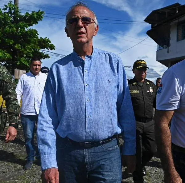 Por “deterioro sostenido” de seguridad piden moción de censura contra ministro de Defensa, Iván Velásquez