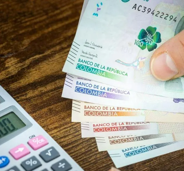 Salario mínimo 2024 Gobierno de Colombia espera que bajen las tasas de