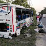 3 personas muertas dejó accidente de tránsito entre bus y moto, en Bolívar