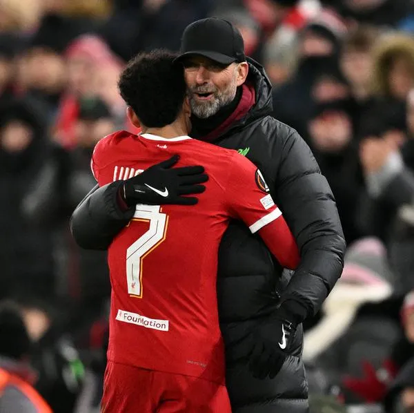 Luis Díaz y Jurgen Klopp, luego de la victoria del Liverpool.