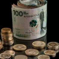 Foto de dinero colombiano, apropósito de salario mínimo 2024