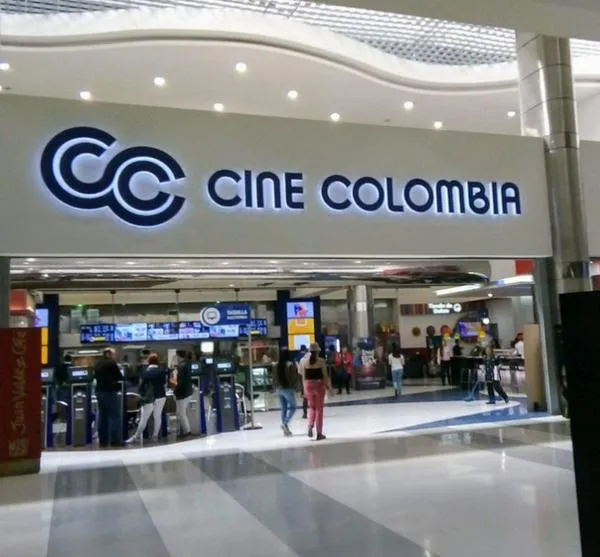 Cine Colombia. 