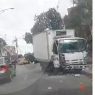 Camión se quedó sin frenos y protagonizó choque múltiple en Aranjuez