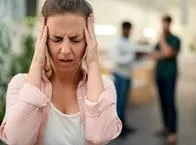 ¿Sufre de migraña? Truco sencillo para aliviarla presionando una parte del cuerpo