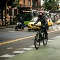 Conductores en Bogotá se gana multas por manejar bicicletas motorizadas sin acatar las normas de tránsito, revela Secretaría de Movilidad.