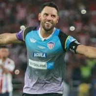 Sebastián Viera apareció en barra brava del Junior en la final ante Medellín: foto