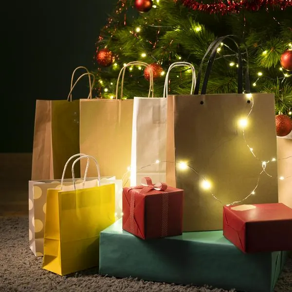 Consejos para quienes comprarán regalos con la prima de Navidad