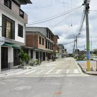 Una mujer que estaba celebrando junto a su hijo, falleció a manos de sicarios en Ibagué.