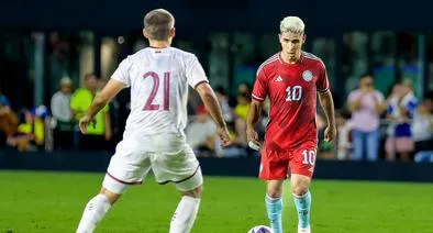 Daniel Cataño se encontró con Hernán Orjuela en el partido de la Selección Colombia.