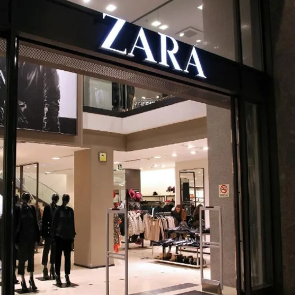 Zara quita una publicidad asociada por muchos con Medio Oriente