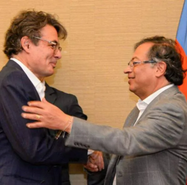 Reforma a la salud: Alejandro Gaviria la volvió a criticar y Gustavo Petro salió a defender el articulado presentado en el Congreso de Colombia.