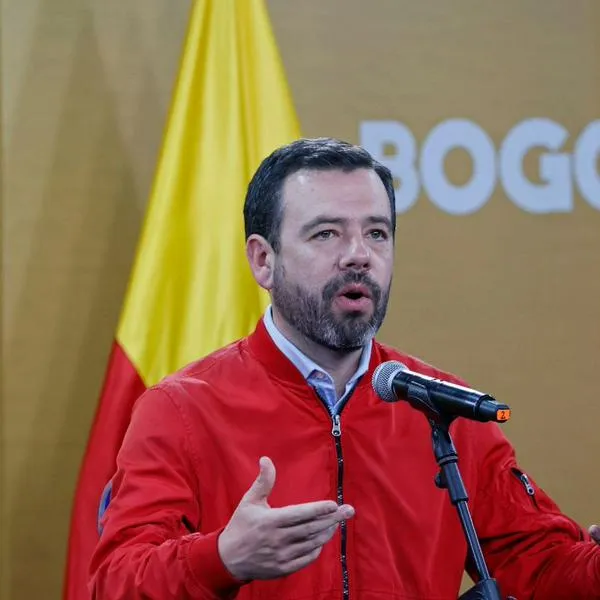 Foto de Carlos Fernando Galán, por primeros nombramientos en la capital