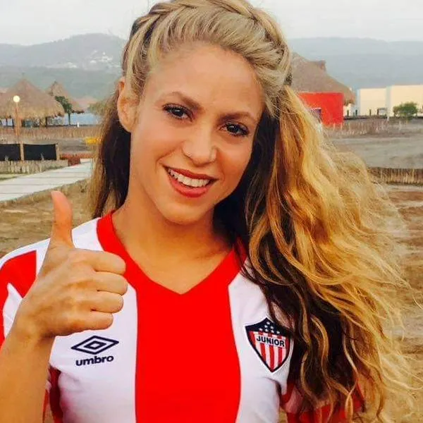 Shakira apoya a su equipo del alma, el Junio de Barranquilla.