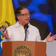 Aprobación de Gustavo Petro cae por tercer mes consecutivo y alcanza récord del 66 % de desaprobación.