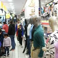 Centro de Bogotá. En relación con ropa parata.