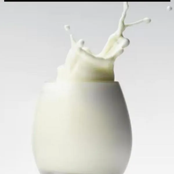 Beber leche causaría cáncer de próstata, según estudio de Universidad de Harvard