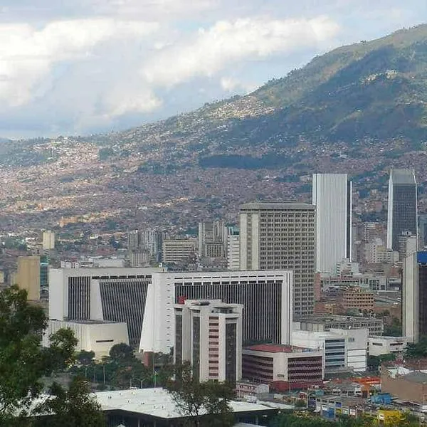 Pico y placa en Medellín jueves 14 de diciembre para particulares, motos y taxis