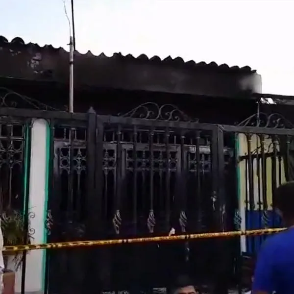 Devastador incendio en Neiva: 8 vidas perdidas, entre ellas 3 niños, atrapadas por motos. La tragedia conmociona al barrio Santa Isabel.