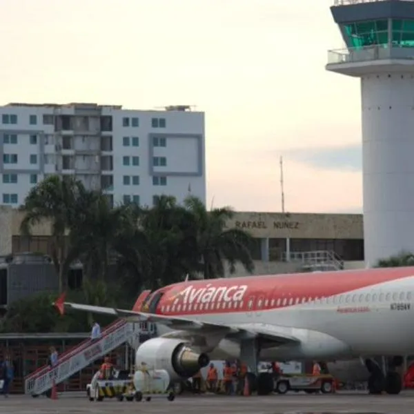 Firman contrato para ampliar aeropuerto de Cartagena: así será su transformación
