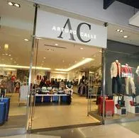 Empresa Arturo Calle tomó decisión en Colombia contra empresa que iba sacar línea de ropa.