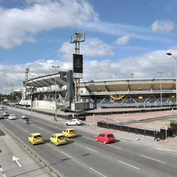 Funcionarios de la Alcaldía de Bogotá habrían torcido contratos de El Campín.