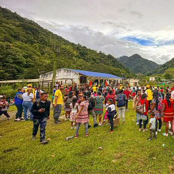 Regresan a sus territorios 500 indígenas Emberá que estaban en Bogotá 