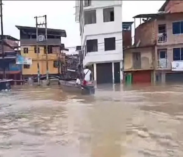 En Barbacoas más de 1.000 familias están bajo el agua por cuenta de las fuertes inundaciones