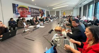 Salario mínimo Colombia 2024: centrales obreras hará última propuesta: cuándo