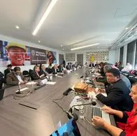 Centrales obreras juegan última carta para subir salario mínimo un 18 %: confirman fecha