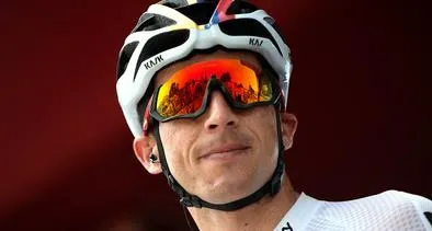 Sergio Luis Henao, jefe de filas del Nu Colombia, equipo de ciclismo que lanzó Nubank
