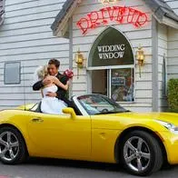 Muchos han soñado con tener uno de los actos más importantes de la vida en una ciudad controversial. Los costos son bastante asequibles.