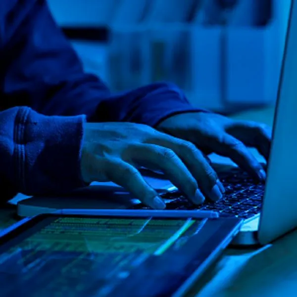 Hackers tumbaron a empresas en España: un colombiano fue detenido