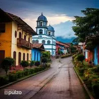 Cuáles son los pueblos más turísticos y hermosos para visitar en 2023 y 2024: 'ranking' de las 54 aldeas o municipios que destacan en el mundo.