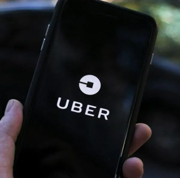 Uber e InDriver tienen altos costos en sus servicios de diciembre.