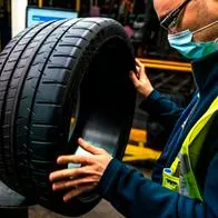 La empresa Michelin en Colombia dio a conocer sus planes para 2024 y si volverá a producir llantas en el país. Acá, todos los detalles.