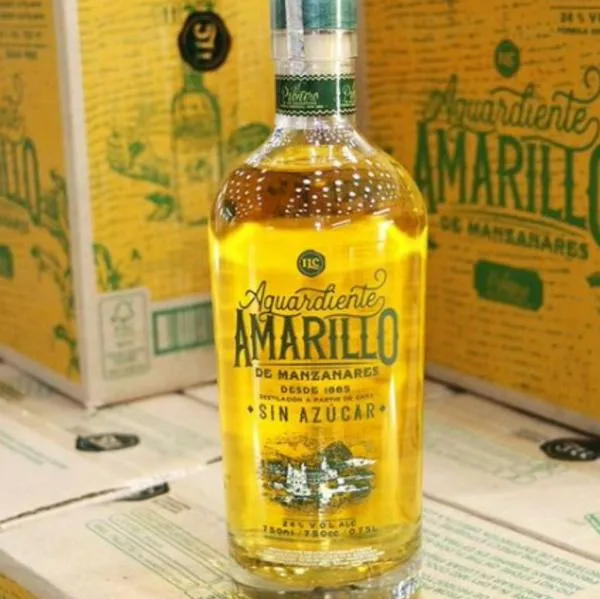Foto de botella de Aguardiente Amarillo de Caldas