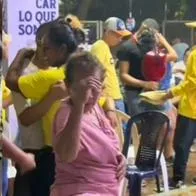  Abuelita bailó 'La quemona' y hasta se quería subir en una silla: las risas no faltaron
