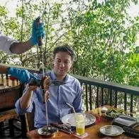 Daniel Quintero habría usado plata de la caja menor de la Alcaldía de Medellín para ir a restaurantes, según Contraloría distrital.