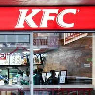 Foto de KFC, en nota de que duros de esa cadena y Pizza Hut anunciaron venta en Colombia: cuál negocio cambia de manos y en dónde