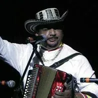 Lisandro Meza fue homenajeado por sus amigos, quienes cantaron sus mayores éxitos durante su funeral.