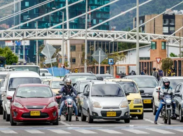 Colombianos mejoran su intención de comprar carro