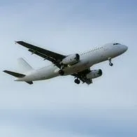 Francia frenó avión con migrantes hacia Latinoamérica y EE. UU.