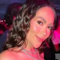 Foto de Daneidy Barrera, en nota de que Epa Colombia llevó tamales por Navidad a indigentes en Bogotá y los vistió con ropa de Nike