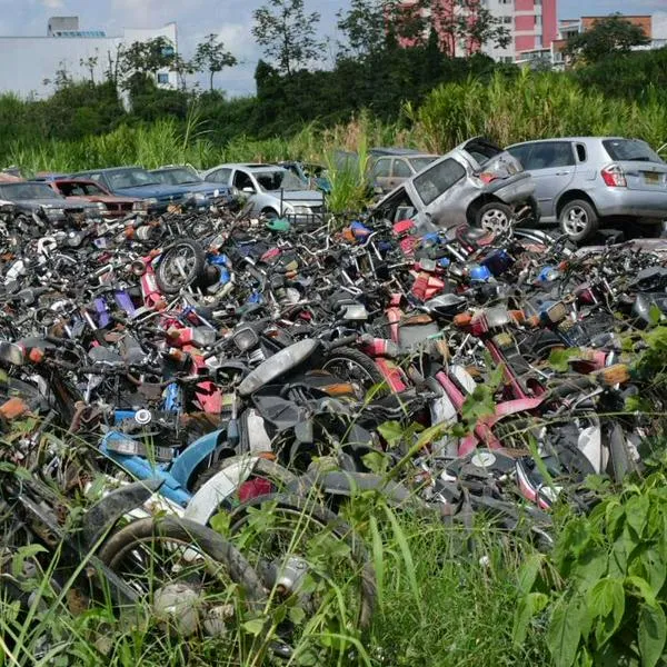 El Instituto de Movilidad de Pereira avisó a dueños que tienen carros o motos abandonados en patios de Tránsito que van a destruirlos.